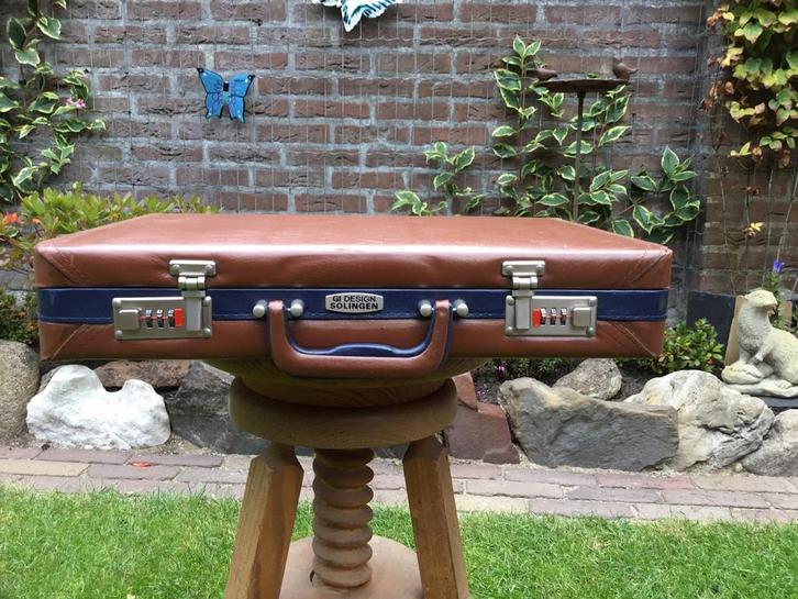Mooie, bruine attaché koffer van GI Design Solingen., Antiek en Kunst, Antiek | Kantoor en Zakelijk, Ophalen of Verzenden