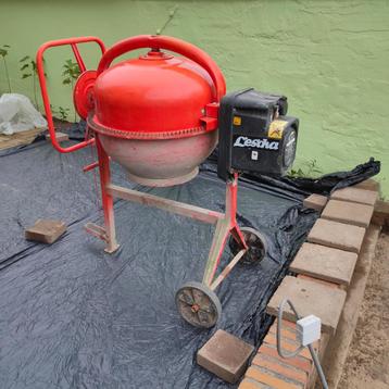 Professionele betonmolen; merk Lescha, type SM 145 S beschikbaar voor biedingen
