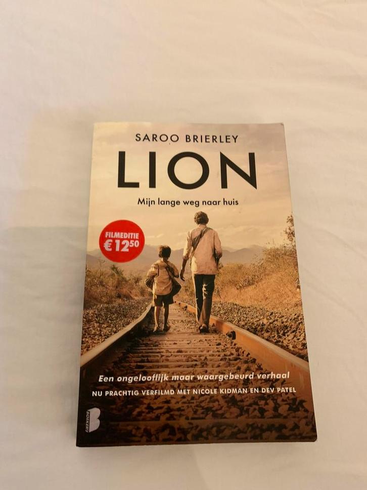 Saroo Brierley - Lion, Boeken, Overige Boeken, Zo goed als nieuw, Ophalen of Verzenden