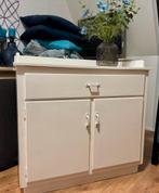 Witte commode met plank, Ophalen, 50 tot 70 cm, Opstaande rand, 100 cm of meer