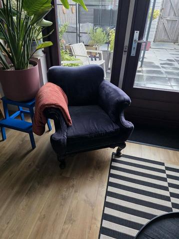 Fauteuil antiek gratis afhalen beschikbaar voor biedingen