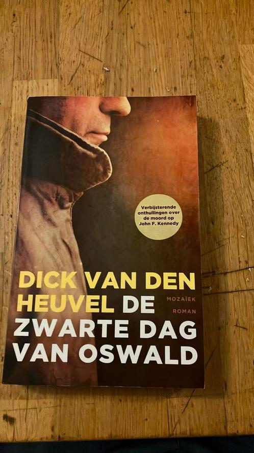 Dick van den Heuvel - De zwarte dag van Oswald, Boeken, Romans, Zo goed als nieuw, Nederland, Ophalen of Verzenden