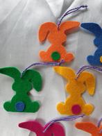 Pasen versiering wolvilt paashaasjes konijn 10 stuks nieuw, Ophalen of Verzenden, Nieuw, Figuurtje(s), Wolvilt