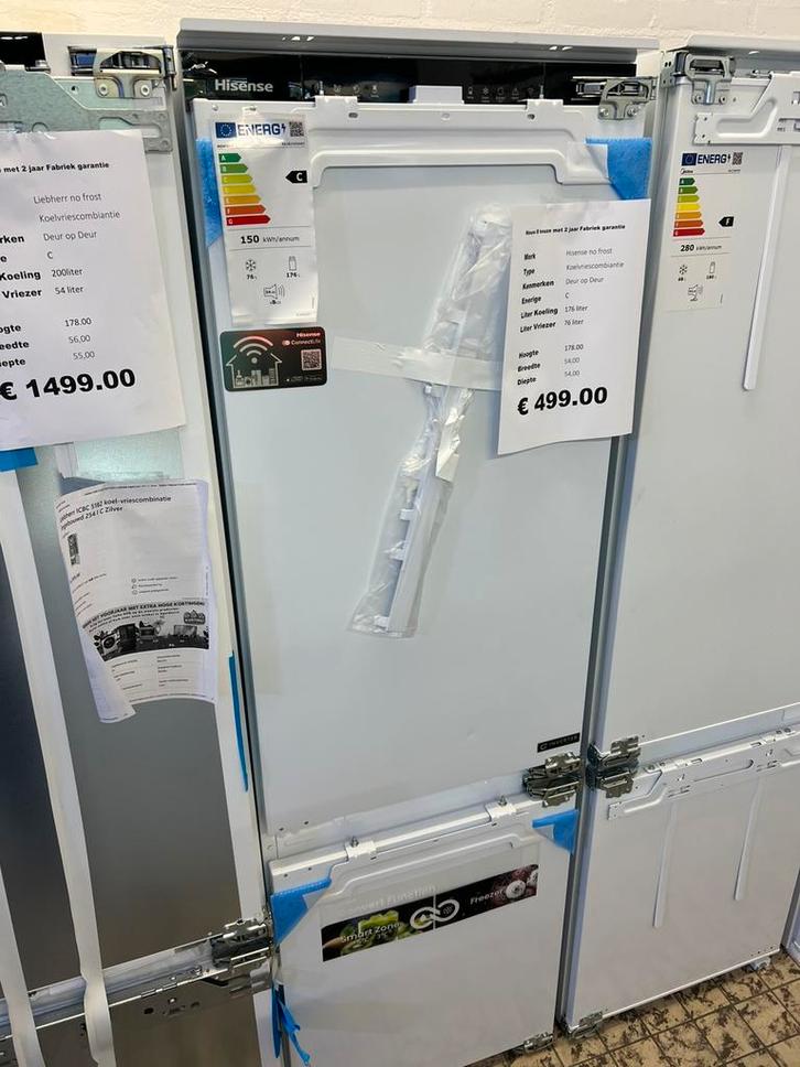 Hisense koelvriescombinatie no frost inbouw 178 deur op deur, Witgoed en Apparatuur, Koelkasten en IJskasten, Nieuw, Met aparte vriezer