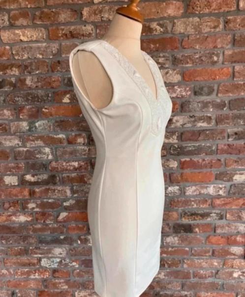 Gebroken witte cocktail dress maat S, Kleding | Dames, Jurken, Zo goed als nieuw, Maat 36 (S), Wit, Boven de knie, Ophalen of Verzenden