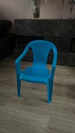 Prachtige kinderstoel blauw plastic schoon, Kinderen en Baby's, Kinderkamer | Tafels en Stoelen, Ophalen, Zo goed als nieuw, Stoel(en)
