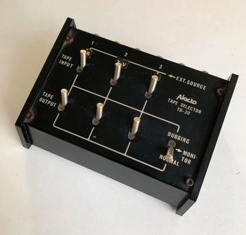 Alecto Tape Selector TD-30 (splitter/router audio signalen) beschikbaar voor biedingen