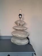 Stenen lamp, Huis en Inrichting, Lampen | Tafellampen, Ophalen, Gebruikt, Overige materialen, 50 tot 75 cm