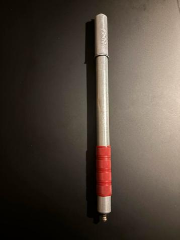 Vintage Tornade Solibloc Fietspomp beschikbaar voor biedingen
