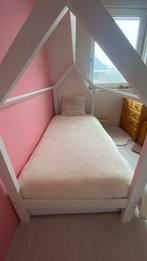 Huisjesbed 200x90 cm met matras - gerepareerde scheur, Kinderen en Baby's, Kinderkamer | Bedden, Ophalen, 85 tot 100 cm, Gebruikt
