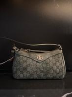 Gucci Schoudertas, Ophalen of Verzenden, Zo goed als nieuw, Grijs, Schoudertasje