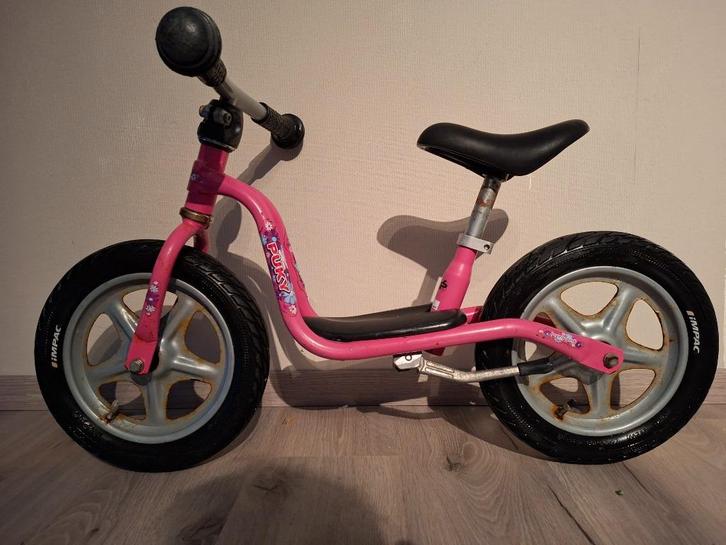 Puky loopfiets lovely pink met luchtbanden, Kinderen en Baby's, Speelgoed | Buiten | Voertuigen en Loopfietsen, Gebruikt, Loopfiets