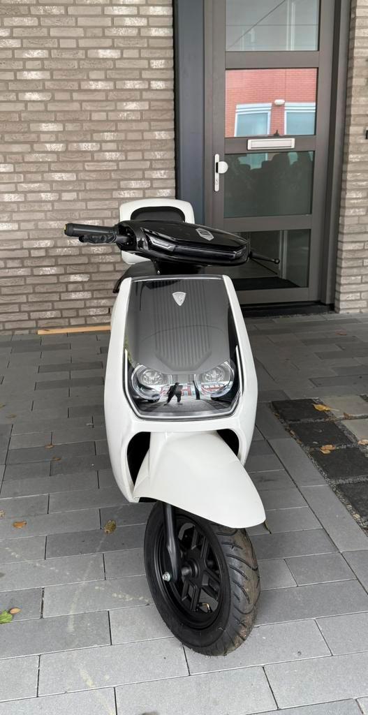 “NEW”  Scooter E-drive Milano/Lima, Fietsen en Brommers, Snorfietsen en Snorscooters, Nieuw, Overige merken, Elektrisch, Ophalen