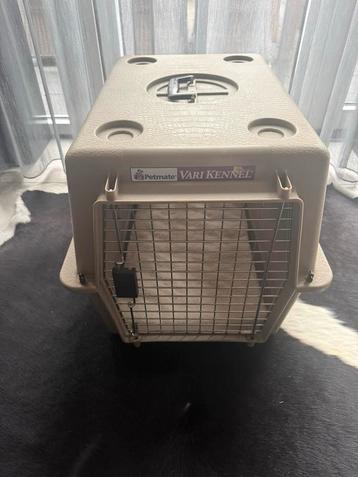 Dieren transportbox middel beschikbaar voor biedingen