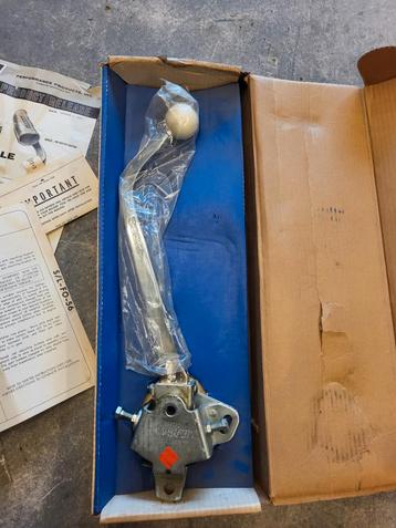 Hurst 3 speed shifter NOS Amerikaans Ford Dodge Chevrolet  beschikbaar voor biedingen