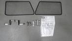 NOS Koplamp grille beschermers, Saab 900 classic zalmneus., Auto diversen, Auto-accessoires, Nieuw, Ophalen of Verzenden