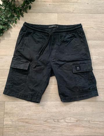 Zwarte cargo korte broek Lost Minds beschikbaar voor biedingen