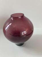 MID CENTURY vaasje glas APART model jaren 50/60, Ophalen of Verzenden