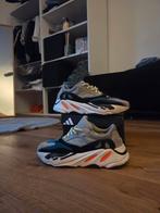 Yeezy 700 - Maat 40, Kleding | Heren, Schoenen, Ophalen of Verzenden, Zo goed als nieuw