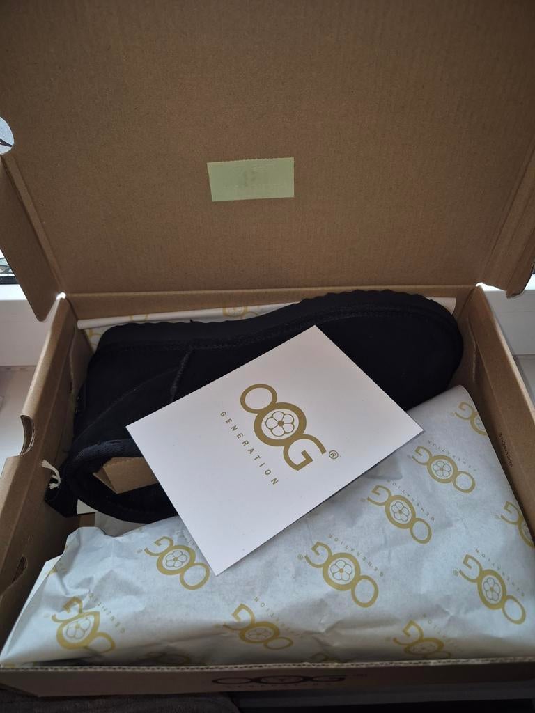 OOG Laarsjes Maat 41 / 42 - Zwart UGG look a - like, Ophalen of Verzenden, Nieuw, Zwart
