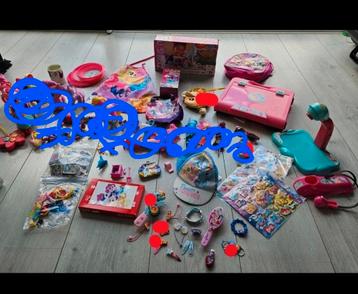 Groot pakket my little pony speelgoed beschikbaar voor biedingen