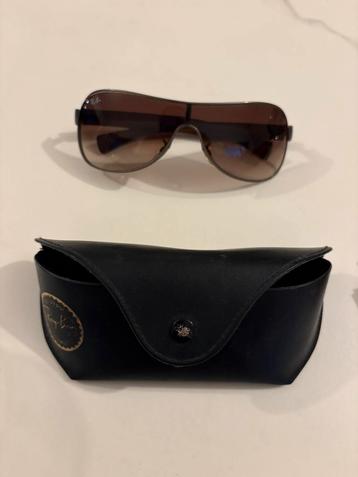 Rayban zonnebril beschikbaar voor biedingen