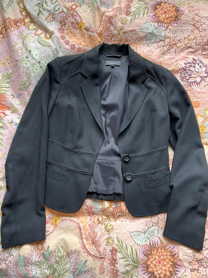 Mooi zwart jasje Claudia Sträter maat 38, Kleding | Dames, Jasjes, Kostuums en Pakken, Zo goed als nieuw, Jasje, Maat 38/40 (M)