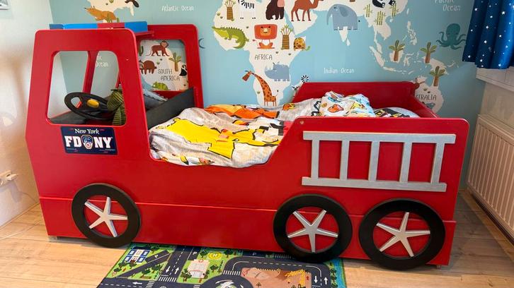 Brandweer kinderbed  100x160 (evt 200), Kinderen en Baby's, Kinderkamer | Bedden, Gebruikt, 160 tot 180 cm, 100 cm of meer, Lattenbodem