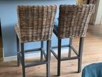 2 Rotan barkrukken in goede staat., Huis en Inrichting, Barkrukken, Ophalen, Gebruikt, Met voetsteun, 60 tot 90 cm