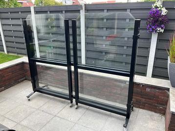 Windscherm voor tuin beschikbaar voor biedingen