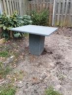 Natuursteen Tafel met Kolom, Tuin en Terras, Ophalen, Gebruikt, Vierkant, Overige materialen