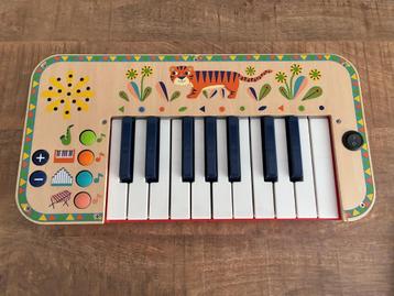 Djeco elektrisch keyboard - piano animambo. PRIMA staat. beschikbaar voor biedingen