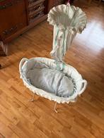 Poppen bed baby wiegje rotan mey hemeltje, Ophalen, Gebruikt, Babypop