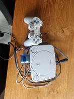 PlayStation one met memory card en 1 controller., Spelcomputers en Games, Spelcomputers | Sony PlayStation 1, Met 1 controller