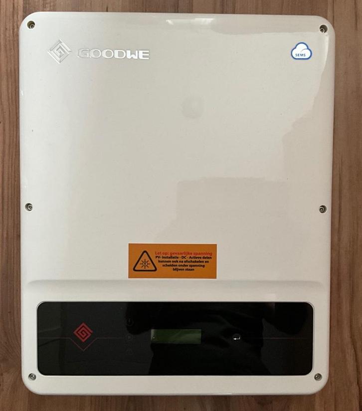 Goodwe omvormer GW10KT-DT, Huis en Inrichting, Overige Huis en Inrichting, Zo goed als nieuw, Ophalen