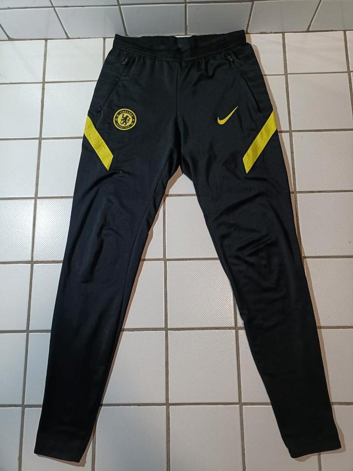 (XS) Nike Dri-Fit Chelsea FC Strike 2021 Voetbal Broek, Sport en Fitness, Voetbal, Zo goed als nieuw, Broek, Maat XS of kleiner