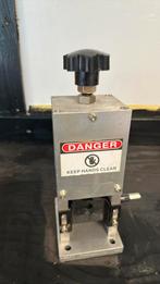 Kabel stripper, Doe-het-zelf en Verbouw, Gereedschap | Overige machines, Ophalen, Zo goed als nieuw