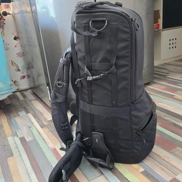 Lenstrekker aw600 lowepro  beschikbaar voor biedingen