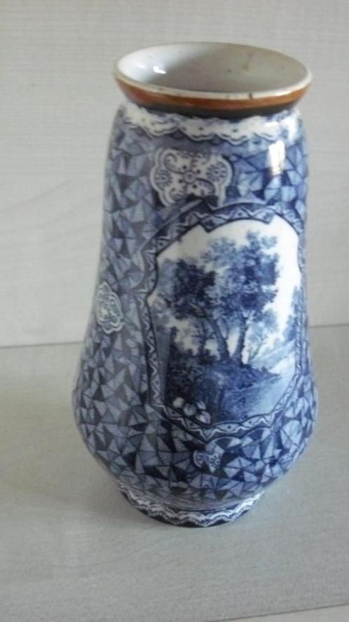 Villeroy & Boch-Vaasje, Antiek en Kunst, Antiek | Porselein, Ophalen of Verzenden