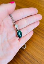Zilveren ketting met bedel natuursteen 925 zilver, Ophalen of Verzenden, Zo goed als nieuw, Zilver