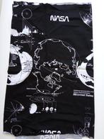 Trciot stof zwart wit Nasa aarde planeten 170cm x 67cm, Hobby en Vrije tijd, Stoffen en Lappen, Overige materialen, 120 cm of meer