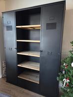 Mooie wandkast Rootsmann, Huis en Inrichting, Ophalen, Zo goed als nieuw, 25 tot 50 cm