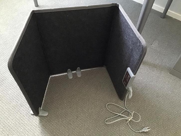 Beenverwarming onder bureau - 230V, Huis en Inrichting, Bureaus, Gebruikt, Ophalen