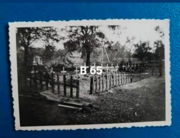 Nood begraafplaats duitse soldaten WO2 - Agfa foto ( B 65 ) beschikbaar voor biedingen
