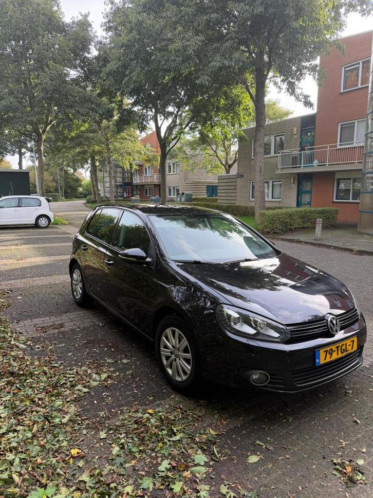 Volkswagen Golf 1.2 TSI 77KW 3D 2012 Zwart, Auto's, Volkswagen, Particulier, Golf, Adaptieve lichten, Airbags, Alarm, Bluetooth