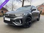 T-Roc 1.5 TSI DSG 3 X R-LINE EDITION , BLACK STYLE , PANO ,, Auto's, Volkswagen, 4 cilinders, SUV of Terreinwagen, Zilver of Grijs