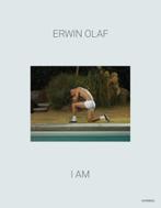 Erwin Olaf - I AM (gesigneerd), Boeken, Kunst en Cultuur | Fotografie en Design, Fotografen, Ophalen of Verzenden, Zo goed als nieuw