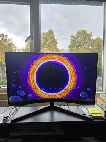 SAMSUNG curved monitor 27 inch beschikbaar voor biedingen