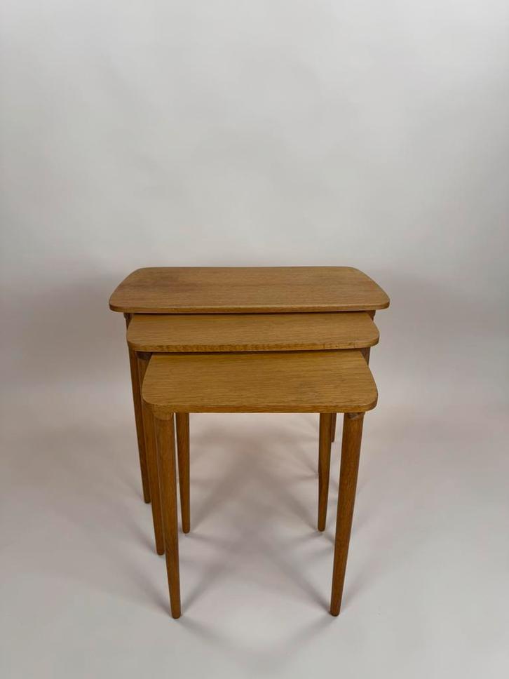 Vintage Danish Nesting Tables, Huis en Inrichting, Tafels | Bijzettafels, Zo goed als nieuw, Rechthoekig, Hout, Ophalen