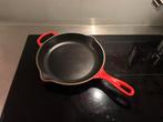 Le Creuset Signature Koekenpan 26 cm, Huis en Inrichting, Keuken | Potten en Pannen, Gebruikt, Gietijzer, Ophalen of Verzenden